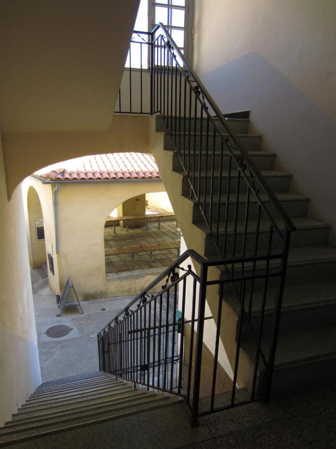 Hotel Du Centre Calvi  Exteriör bild